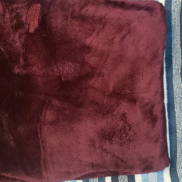 The North Face Sweater - Picture 5 of 8